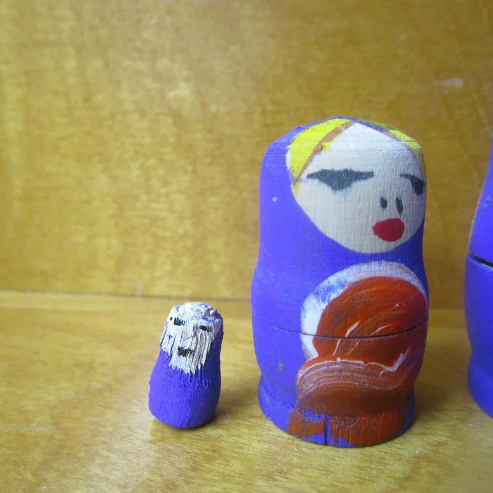 Russian nesting dolls beautiful purple hand painted red gold crown 6 piece - Picture 8 of 11